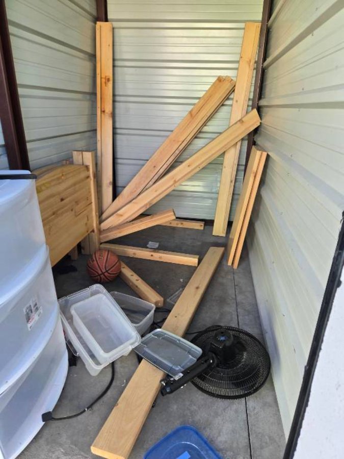 5 x 9 storage unit in Clearfield, UT