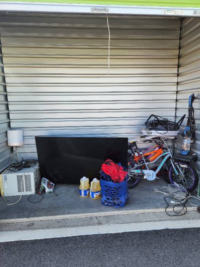 10 x 5 storage unit in West Valley City, UT