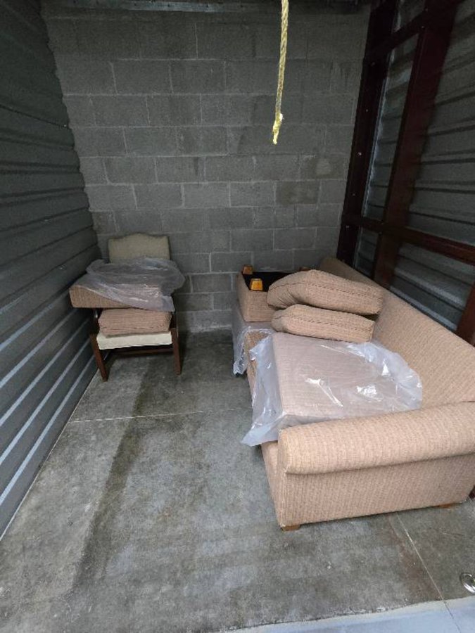 5 x 12 storage unit in Norfolk, VA