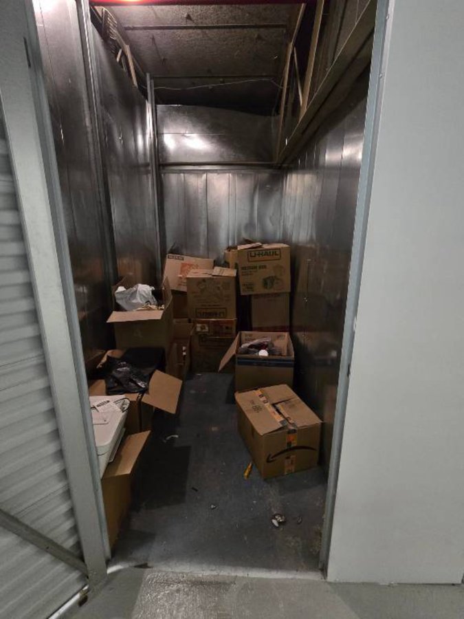 5 x 9 storage unit in Norfolk, VA