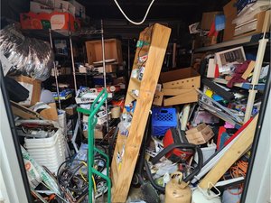 10 x 15 storage unit in Clifton, NJ