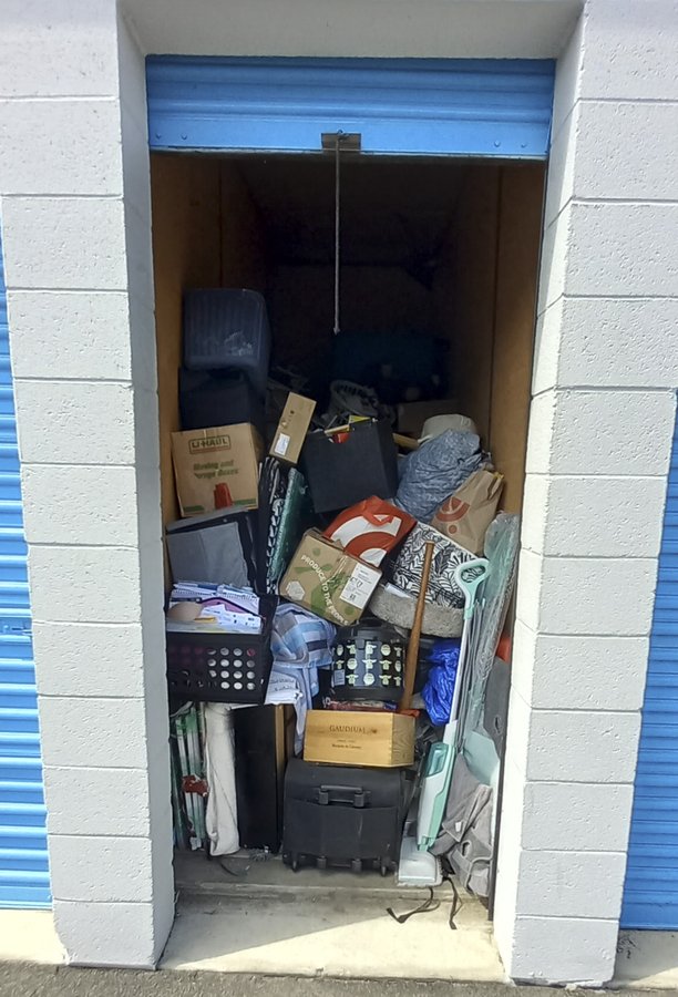 5 x 10 storage unit in Huntington Beach, CA