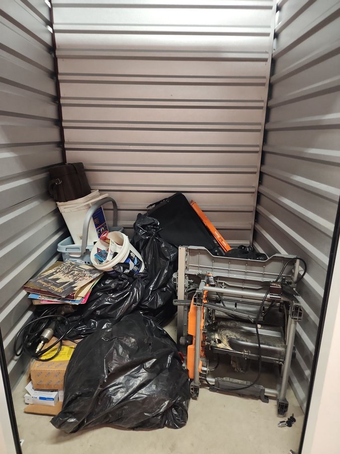 5 x 5 storage unit in Mesquite, TX