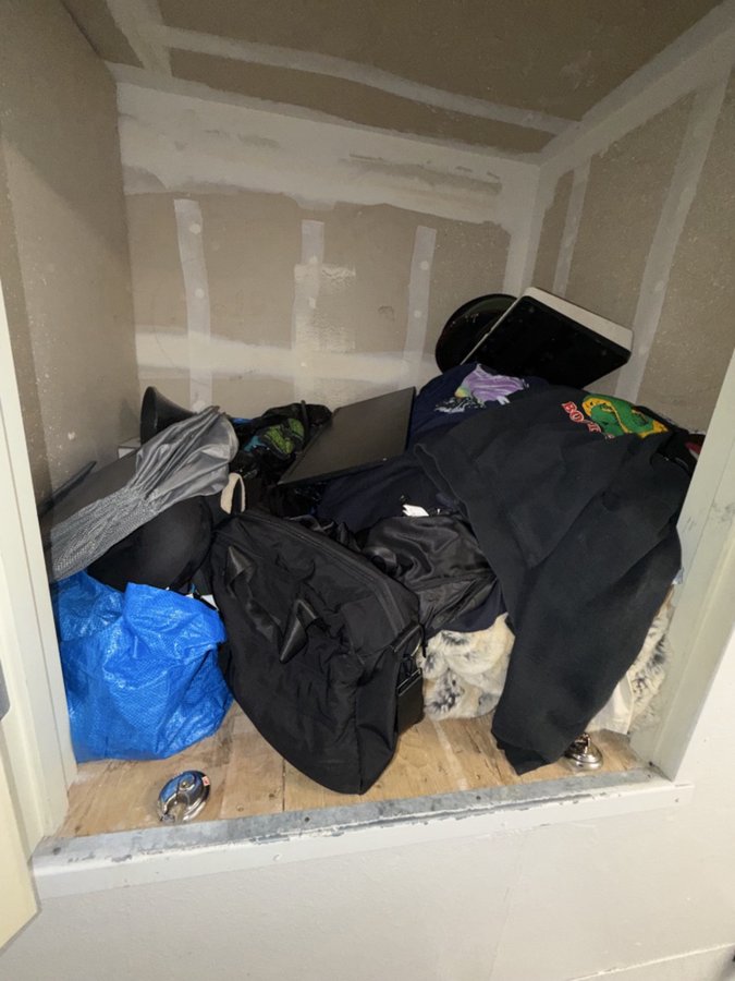 4 x 4 storage unit in Studio City, CA