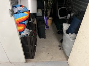 5 x 10 storage unit in Park City, IL