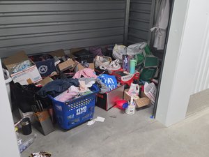 10 x 5 storage unit in Las Vegas, NV