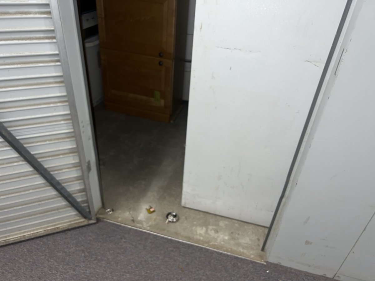10 x 10 storage unit in Highland Park, IL