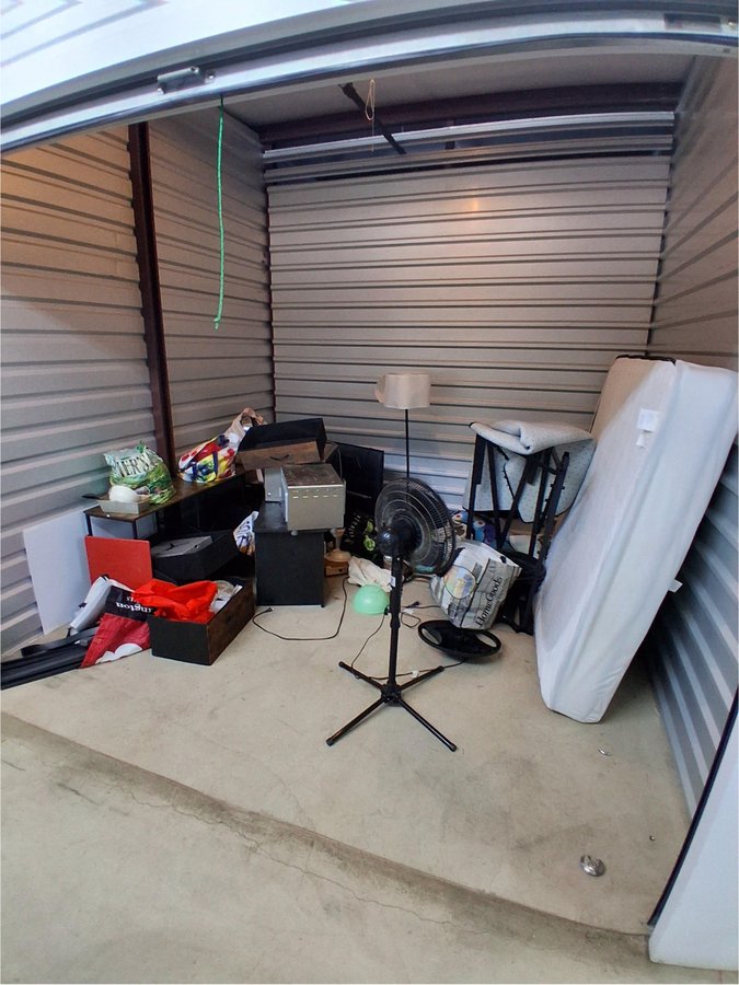 10 x 10 storage unit in Lakewood, CO