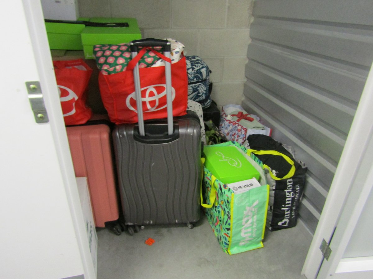 10 x 7 storage unit in San Diego, CA