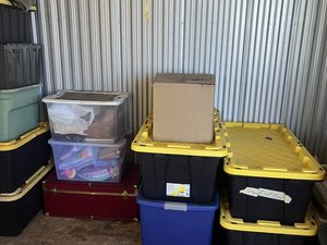 5 x 10 storage unit in Huntington Beach, CA