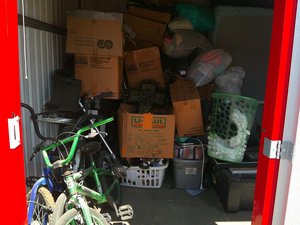 10 x 10 storage unit in Tucson, AZ