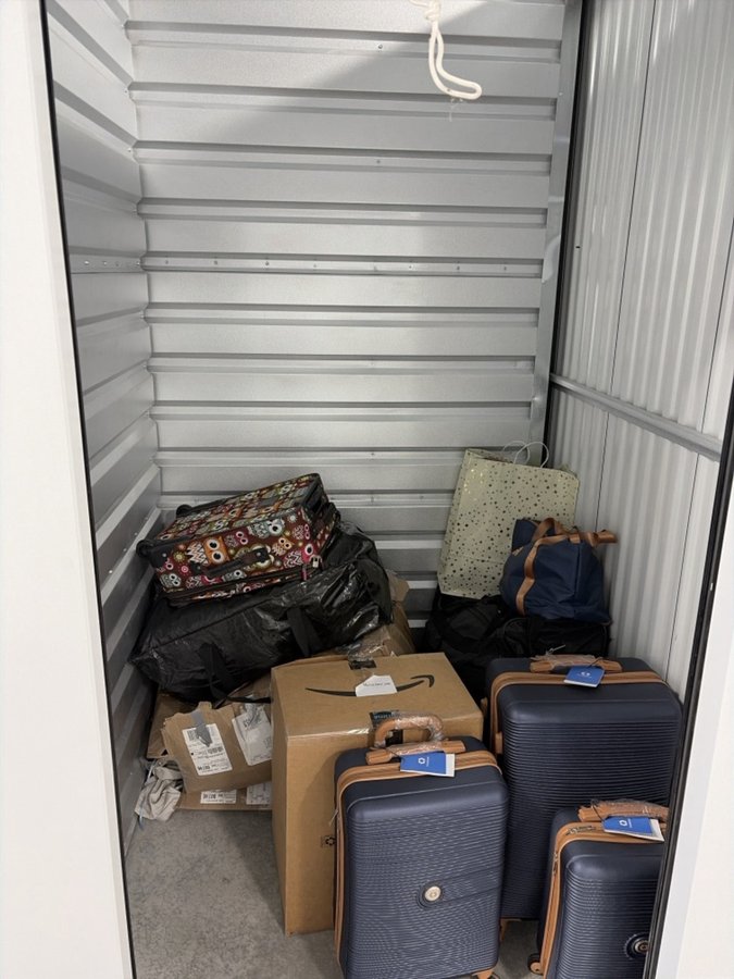 5 x 5 storage unit in Las Vegas, NV