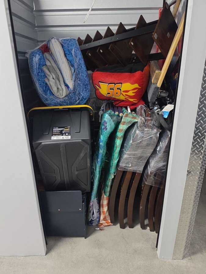 5 x 5 storage unit in Las Vegas, NV