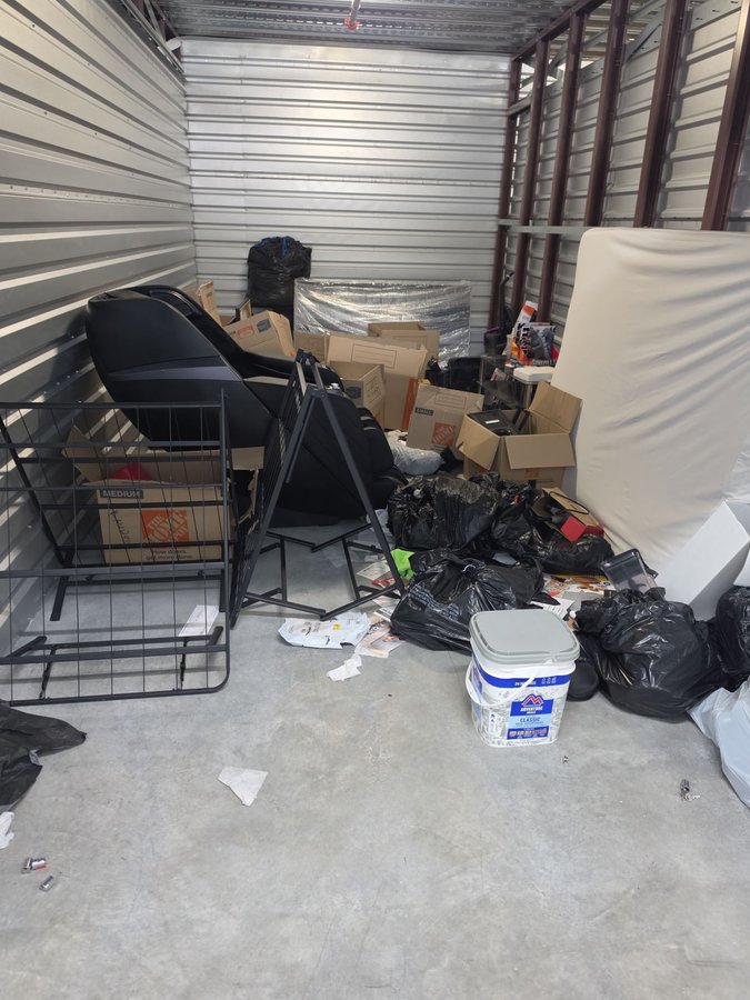 10 x 20 storage unit in Las Vegas, NV