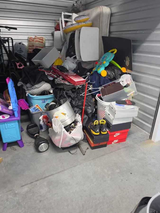 10 x 10 storage unit in Las Vegas, NV