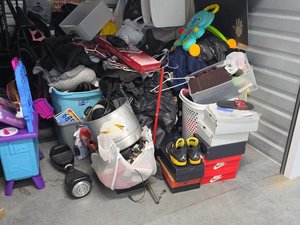 10 x 10 storage unit in Las Vegas, NV