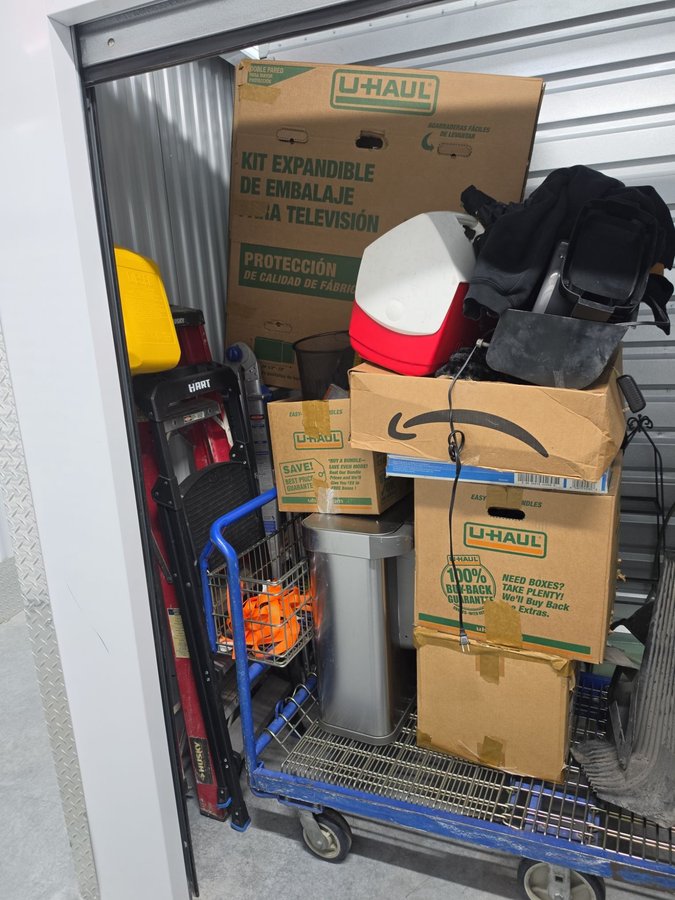 10 x 5 storage unit in Las Vegas, NV