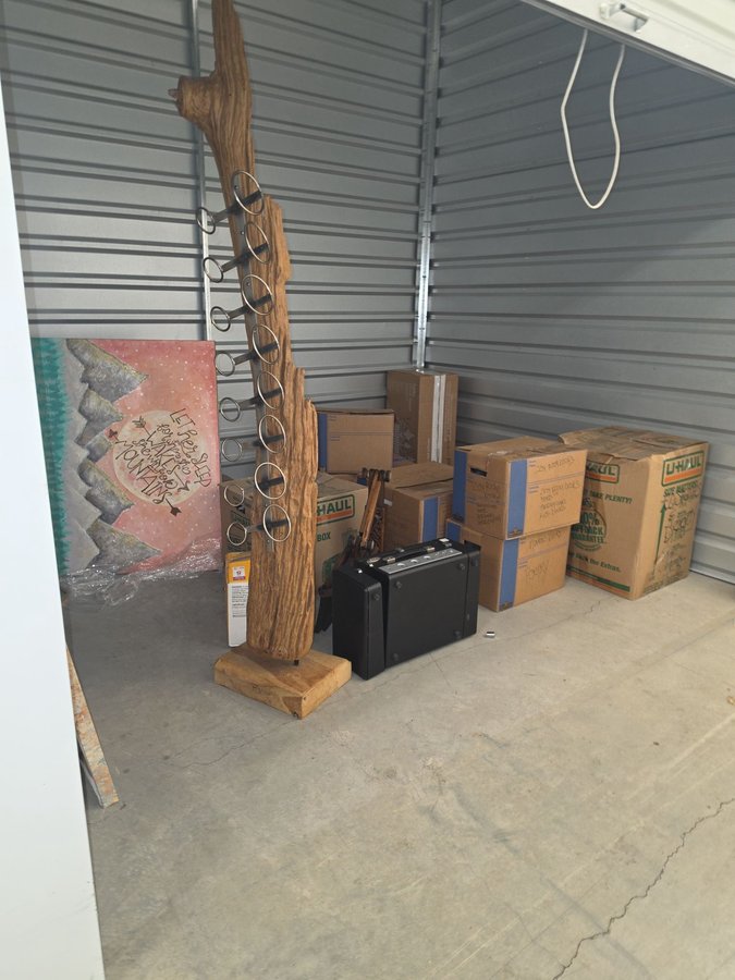 7 x 10 storage unit in Beaverton, OR