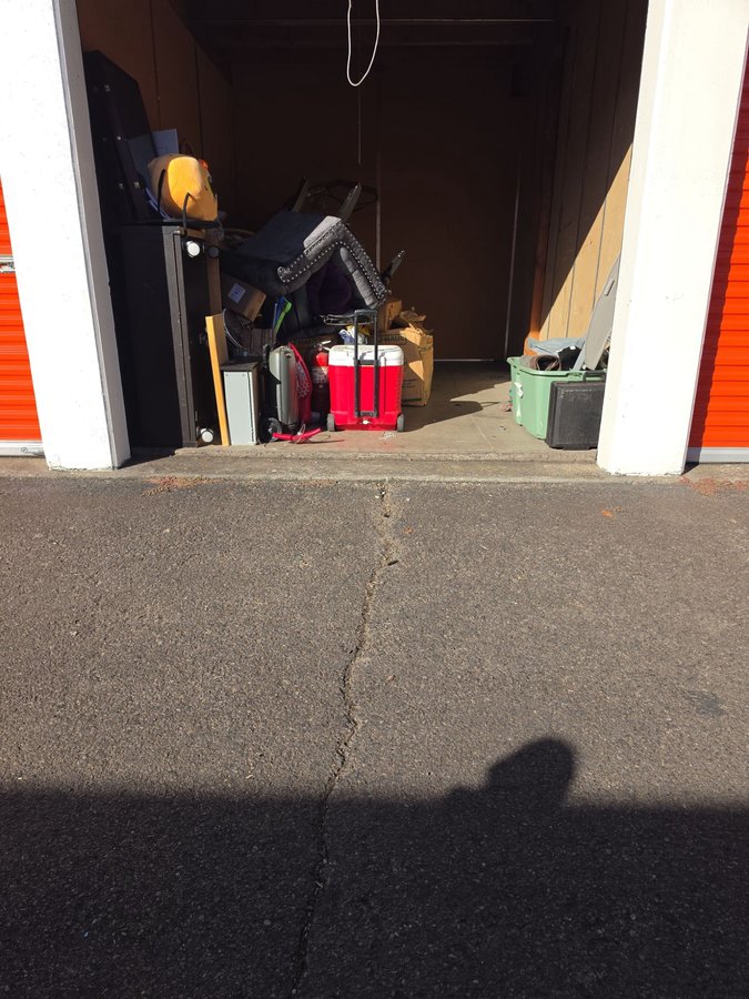10 x 15 storage unit in Aloha, OR