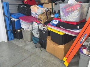 10 x 10 storage unit in Hillsboro, OR