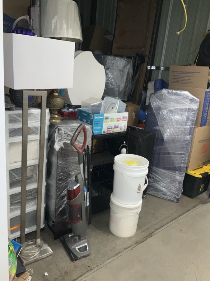 10 x 15 storage unit in Hillsboro, OR