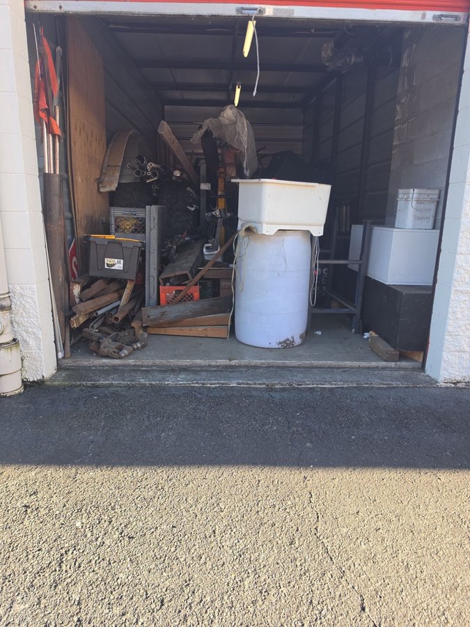10 x 25 storage unit in Hillsboro, OR