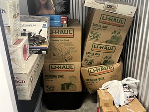 5 x 5 storage unit in Baltimore, MD