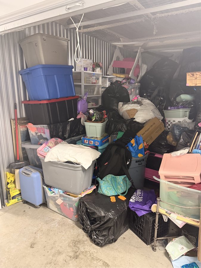 10 x 16 storage unit in Philadelphia, PA