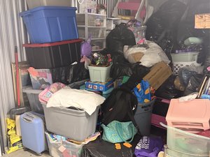 10 x 16 storage unit in Philadelphia, PA