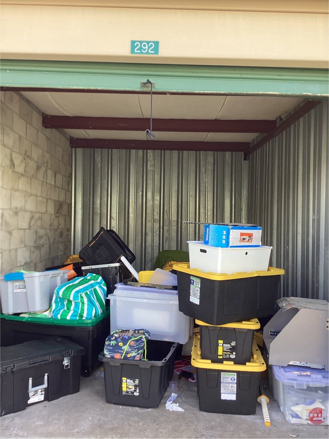 10 x 15 storage unit in Orlando, FL