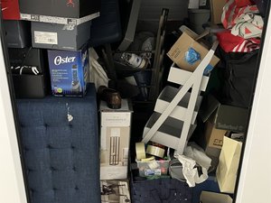 5 x 9 storage unit in Philadelphia, PA