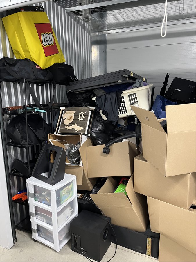 9 x 10 storage unit in Philadelphia, PA