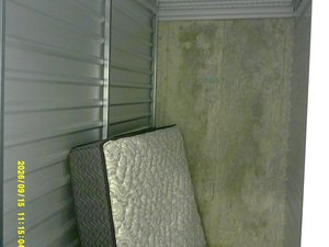 5 x 10 storage unit in Nashville, TN