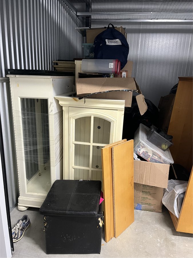 10 x 12 storage unit in Philadelphia, PA