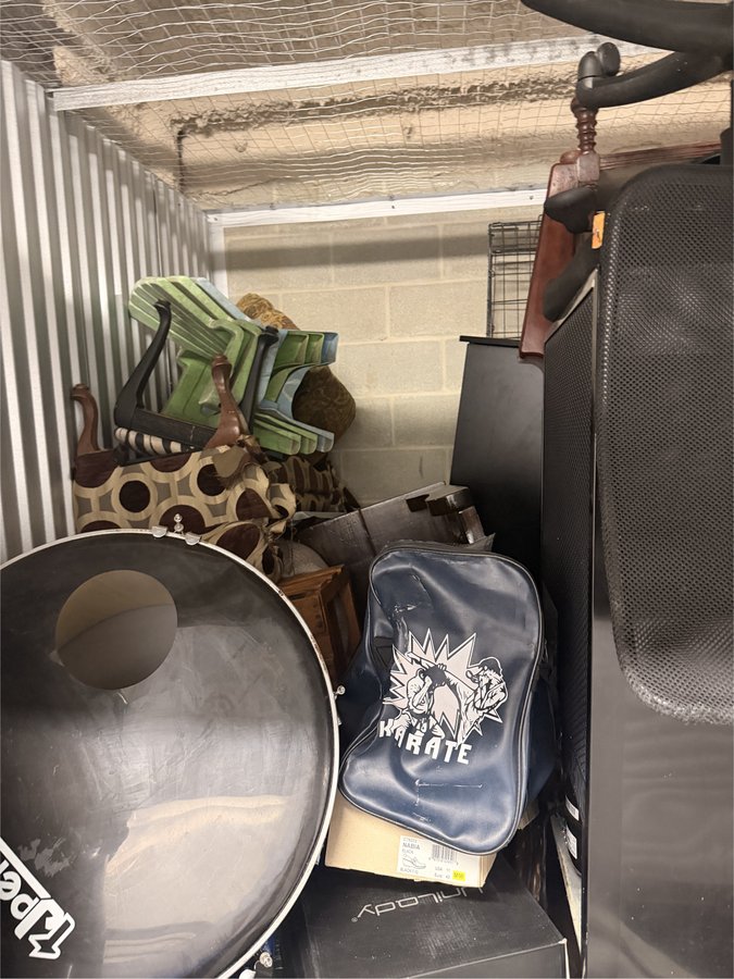9 x 10 storage unit in Philadelphia, PA