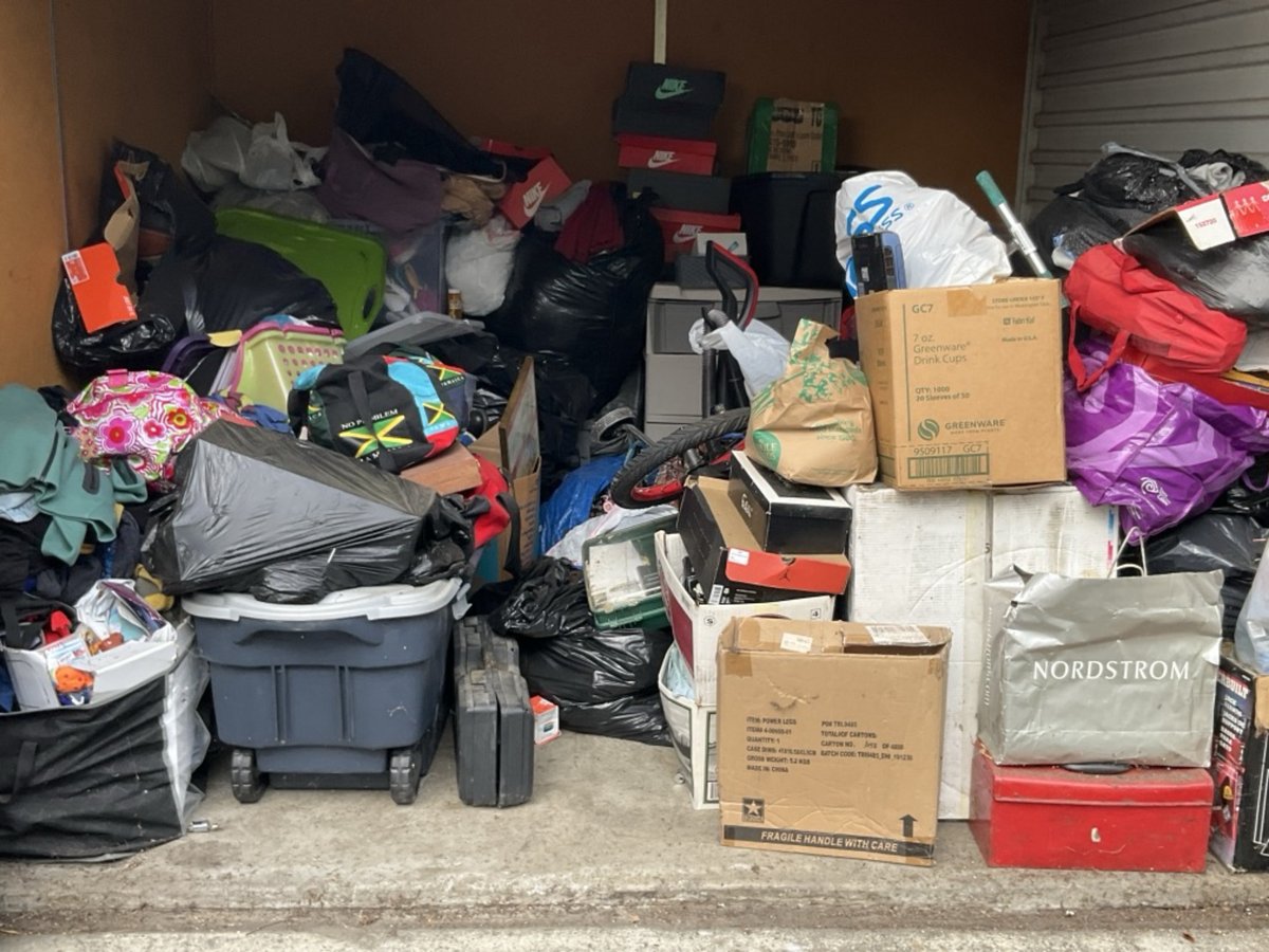 10 x 10 storage unit in Concord, CA
