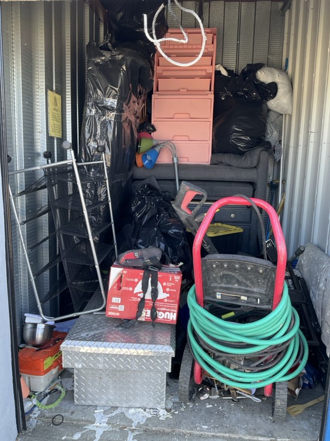 6 x 10 storage unit in Pacheco, CA