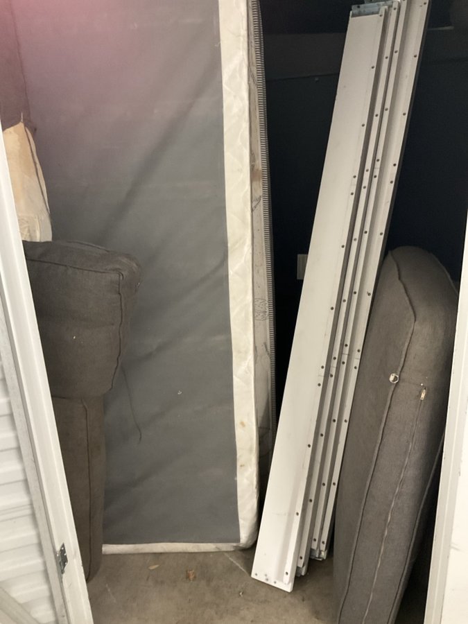 10 x 15 storage unit in Walnut Creek, CA