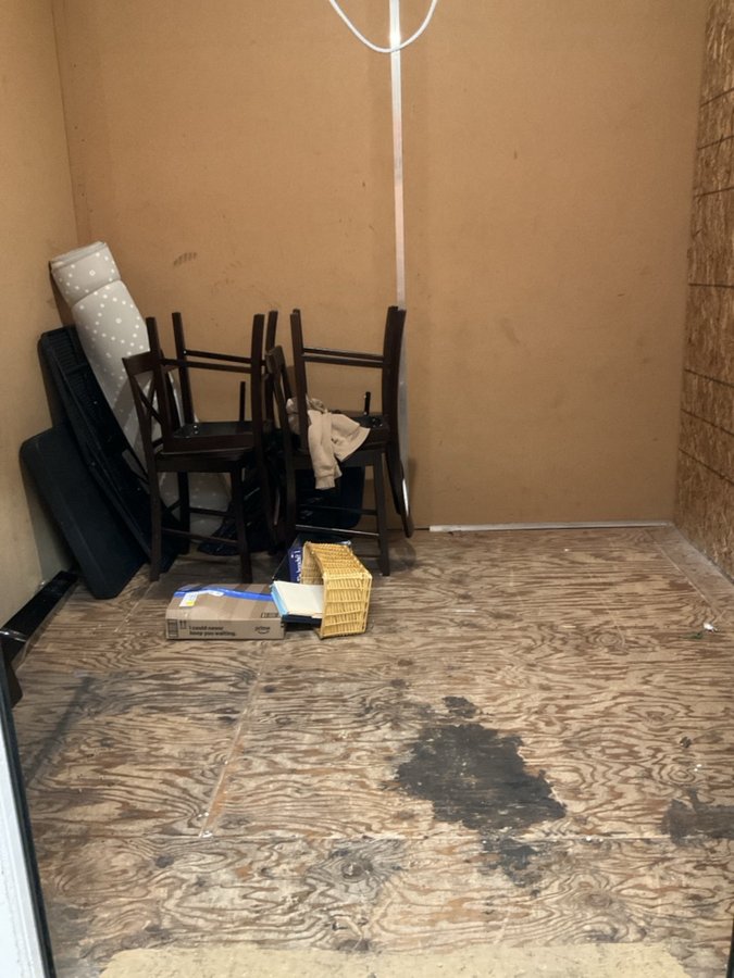 10 x 10 storage unit in Concord, CA