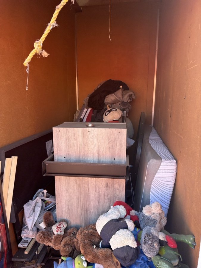 4 x 9 storage unit in Sacramento, CA