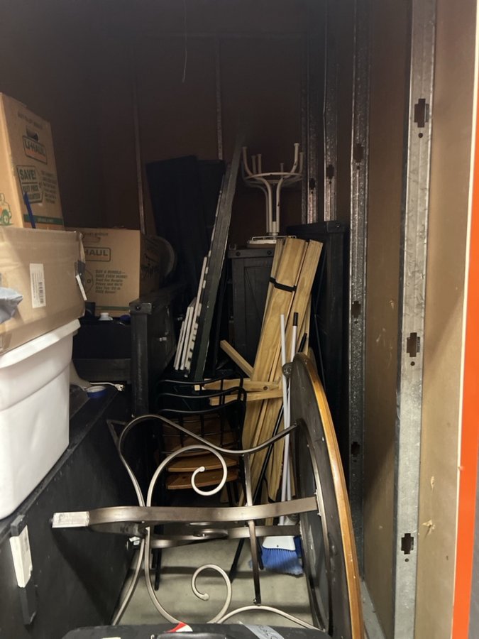 5 x 10 storage unit in Sacramento, CA