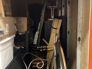 5 x 10 storage unit in Sacramento, CA