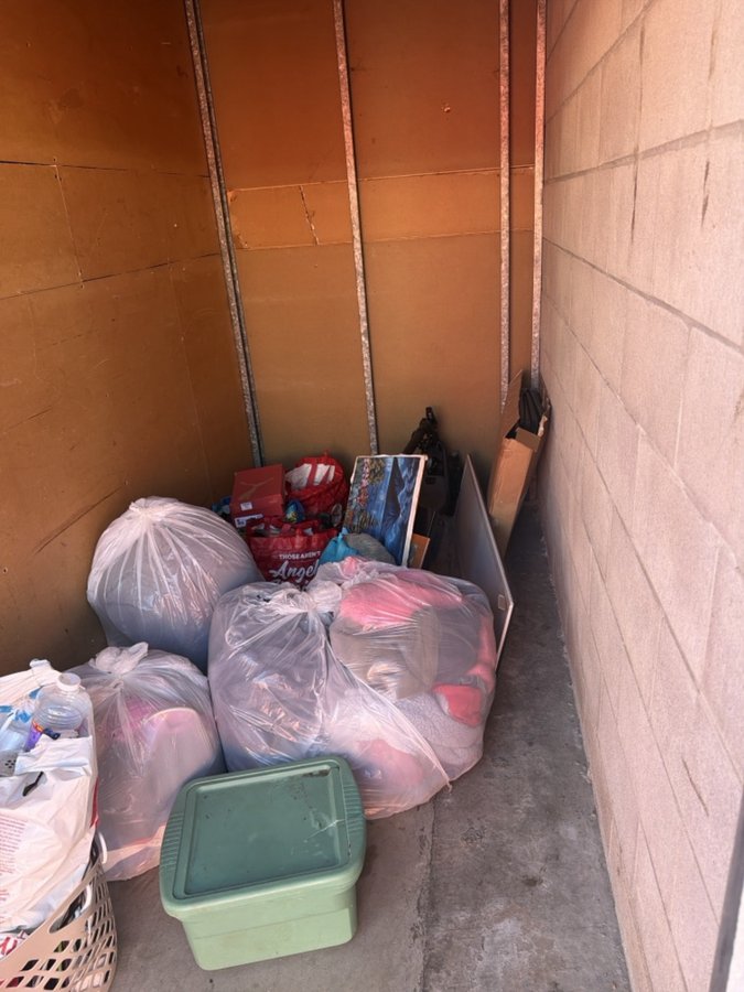 5 x 9 storage unit in Sacramento, CA