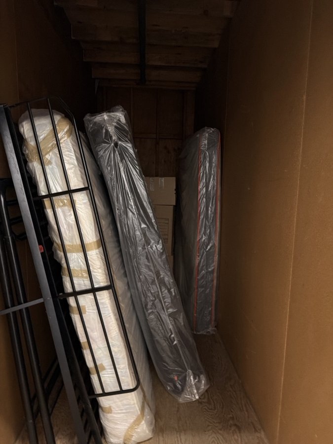 5 x 15 storage unit in Sacramento, CA