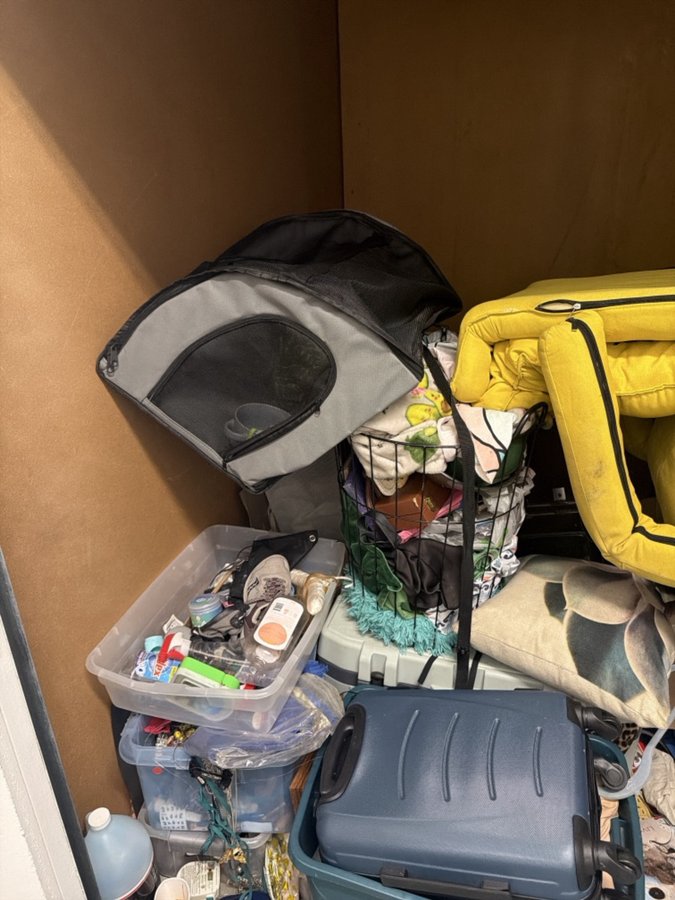 7 x 10 storage unit in Sacramento, CA