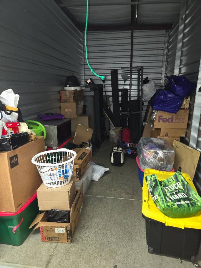8 x 15 storage unit in Richmond, VA