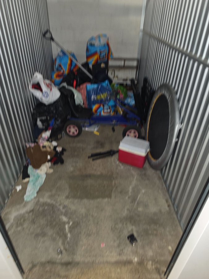 5 x 10 storage unit in Springfield, MA