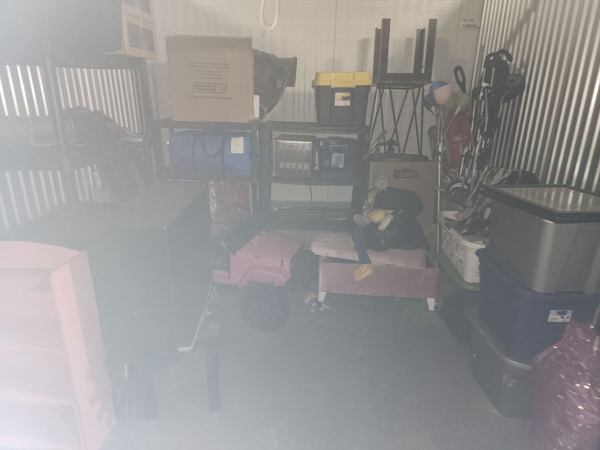 10 x 10 storage unit in Springfield, MA