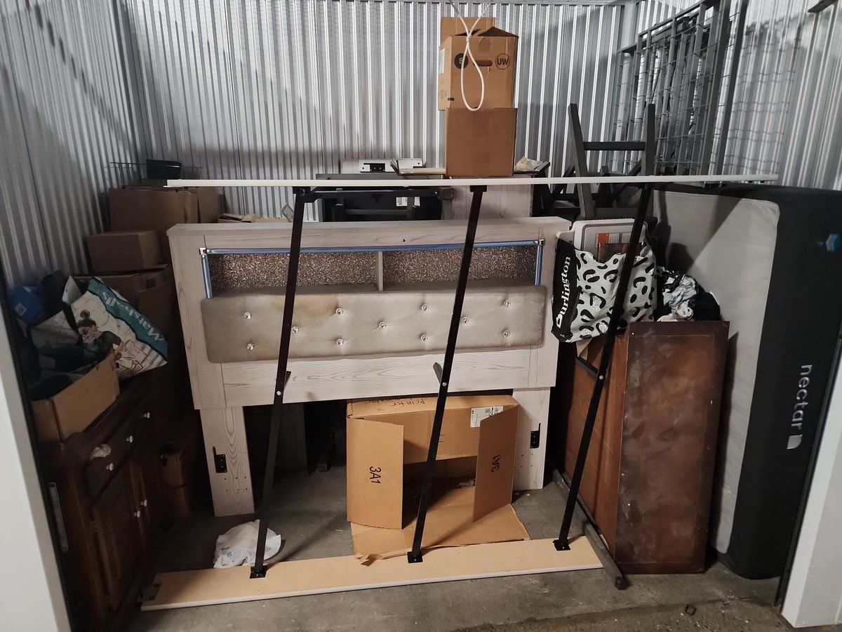10 x 8 storage unit in Springfield, MA