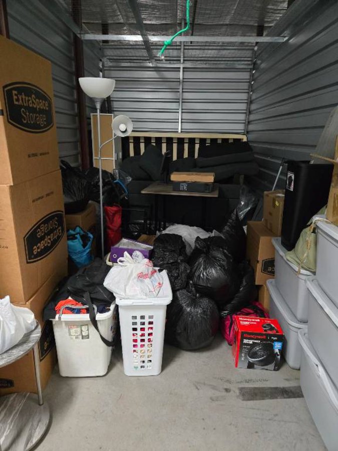8 x 15 storage unit in Chesapeake, VA